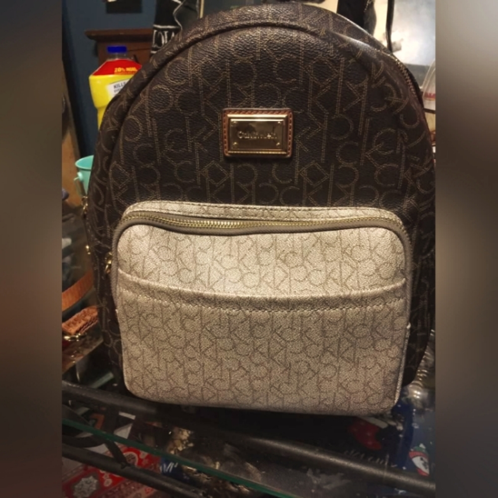 Calvin Klein bag - Picture 2 of 2